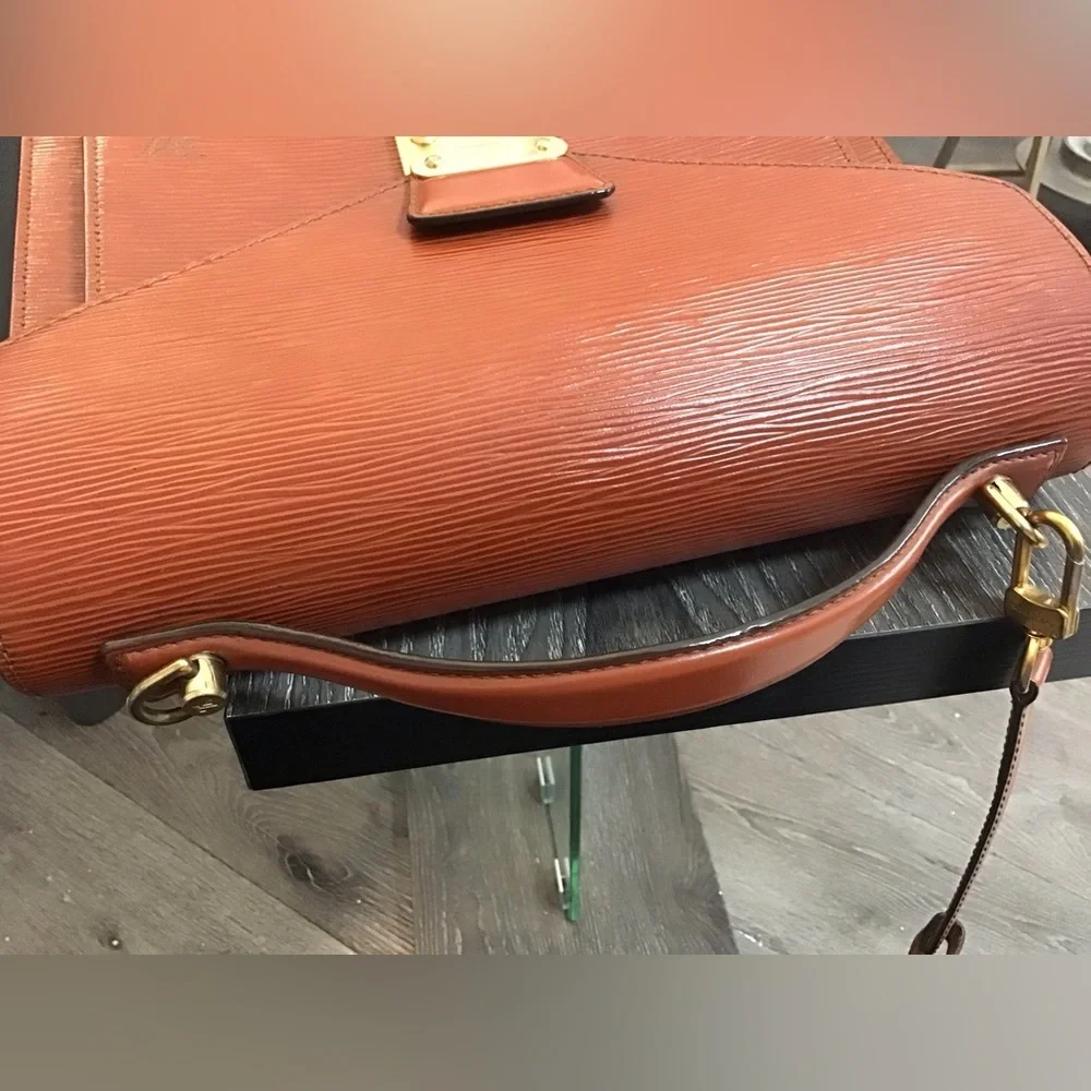 Louis Vuitton Monceau Epi 2 way bag